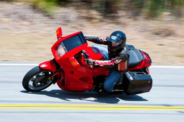 Dino Lambridis on BMW K1100